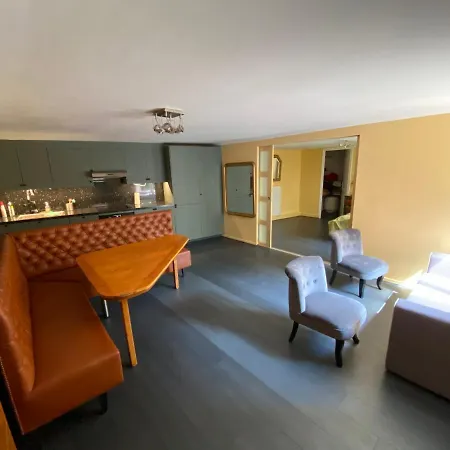 Maisonnette 2 Chambres 2 Salles De Bain Proche Chateau De Versailles Ferienhaus Buc (Yvelines)